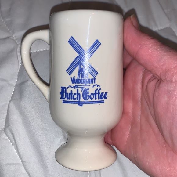 Set of Three Vandermint Dutch Coffee Cups - Picture 9 of 10